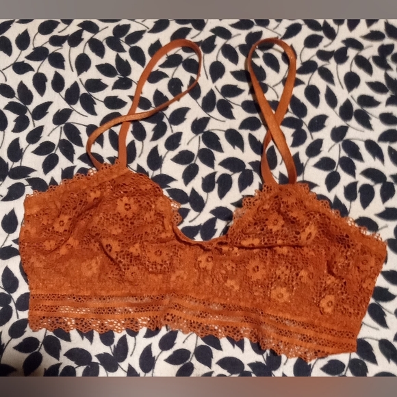 Victoria's Secret Bralette, Small