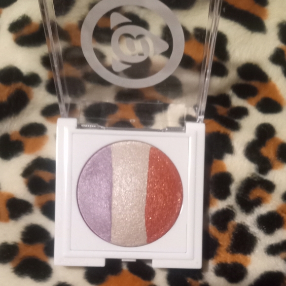 Mary Kay At Play Baked Eye Trio in Sunset Beach