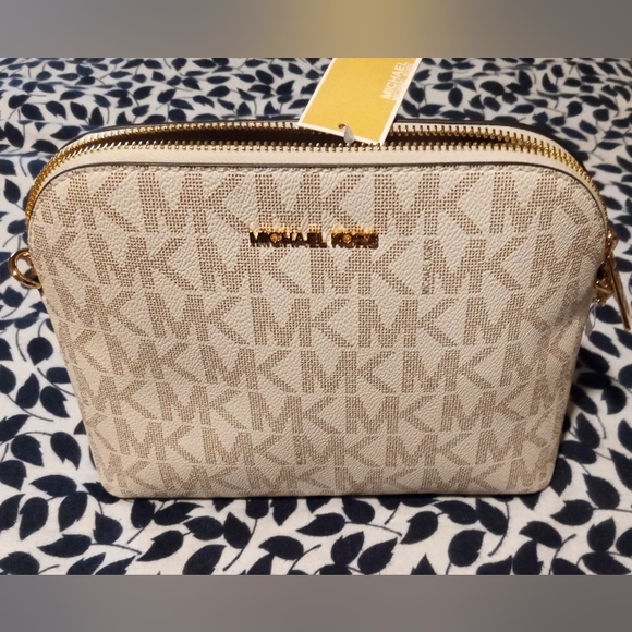 MICHAEL Michael Kors Cindy Lg Dome Crossbody