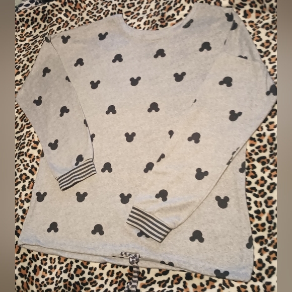Disney Mickey Mouse Sweater, Medium