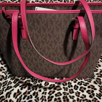 Gallery image 4 for Michael Kors Jet Set Charm Large Tote