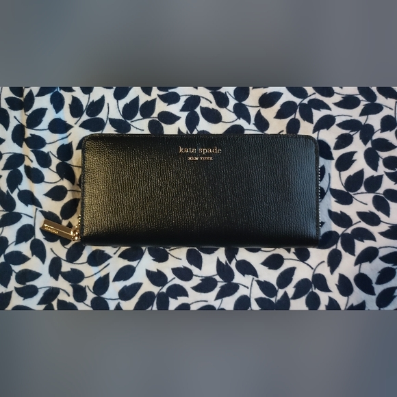 Kate Spade New York Slim Continental Wallet