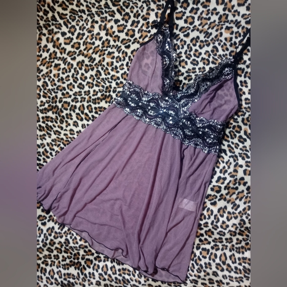Nightie- Shortie in Size Small or 4/6