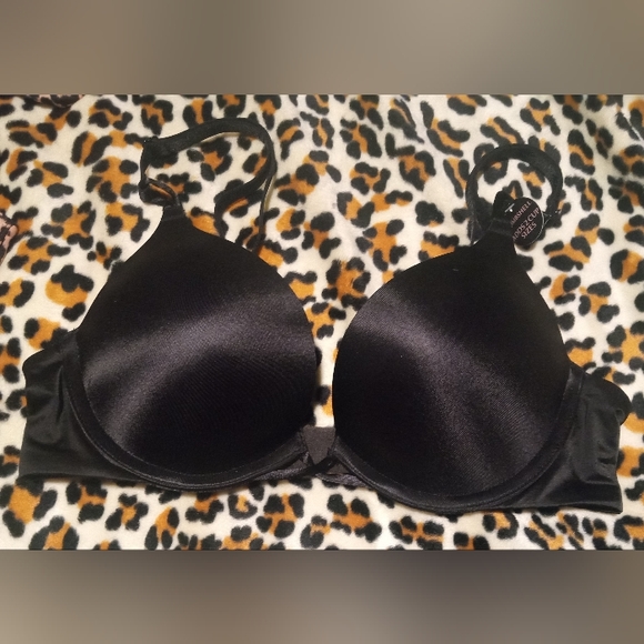 Victoria's Secret Bombshell Plunge Bra, 32D
