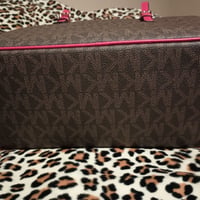 Gallery image 5 for Michael Kors Jet Set Charm Large Tote