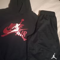 Air Jordan Hoodie+Shorts, Boys 8